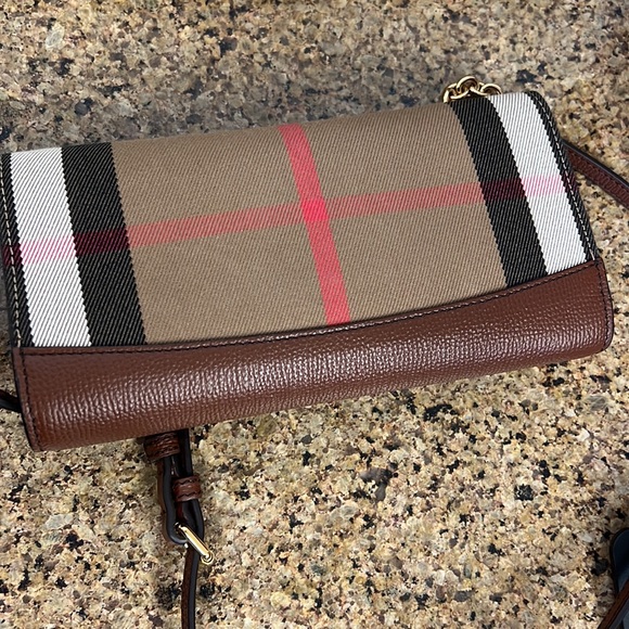 Authentic Burberry Crossbody - Picture 3 of 7